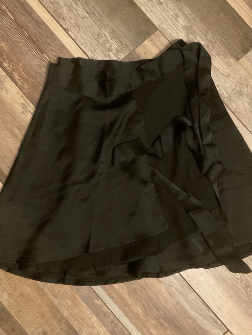 Source Unknown Black Mini Wrap Skirt with Ruffle Detail